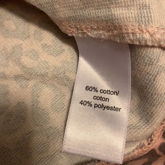 Maurices cheetah top - Picture 3 of 5